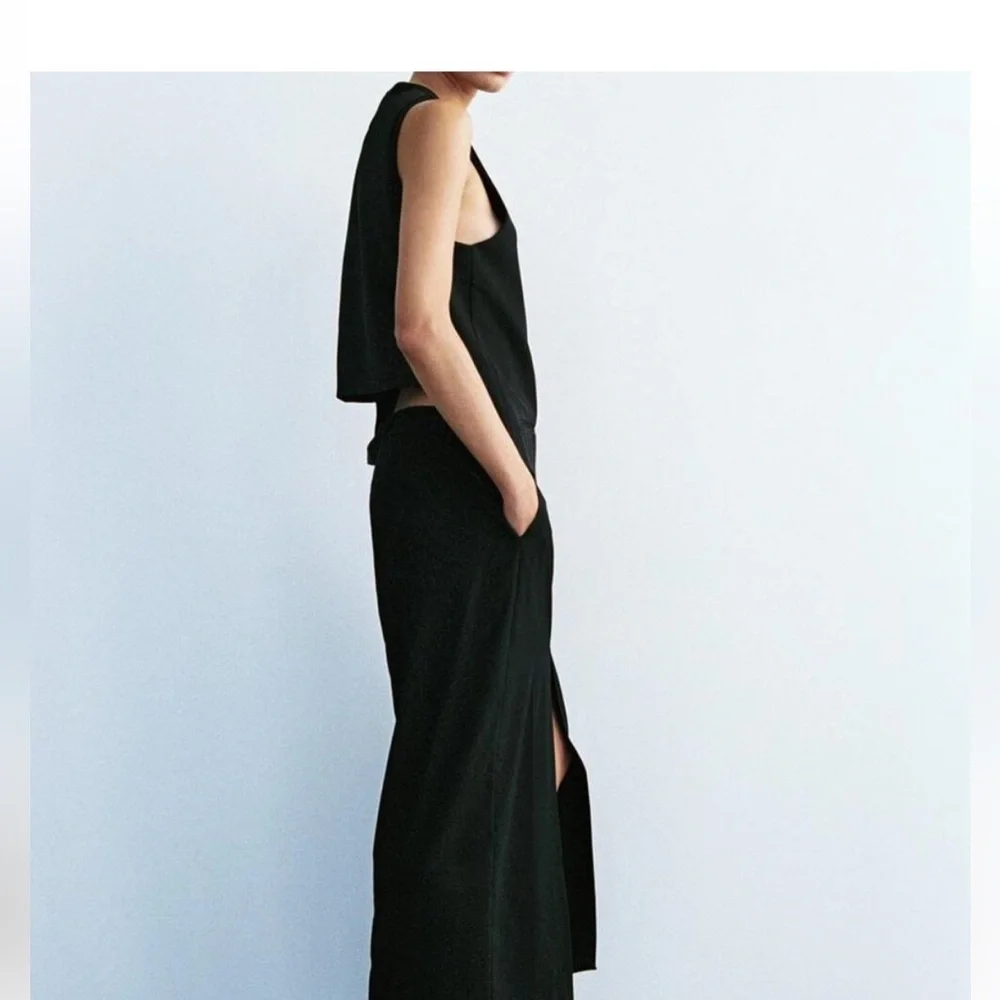 Zara 50% linen